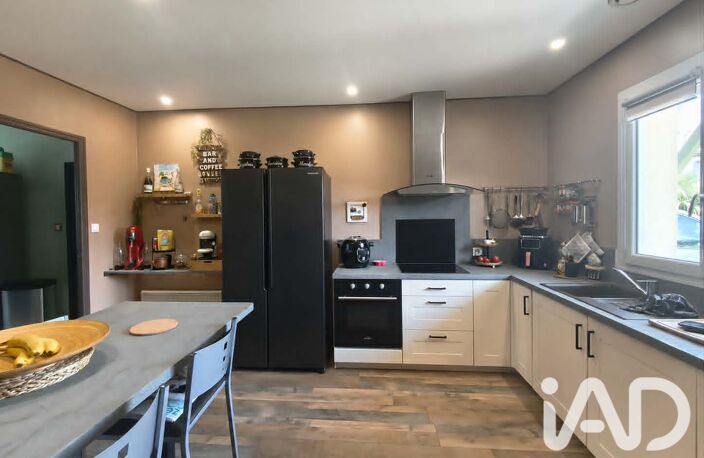 Vente Maison/villa 5 pièces — photo 2