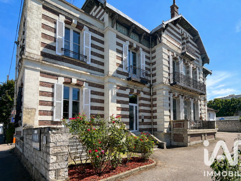 Vente Immeuble 280 m&sup2; — photo 1