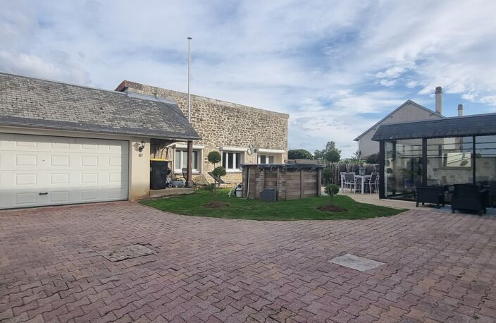 Vente Maison/villa 5 pièces — photo 2