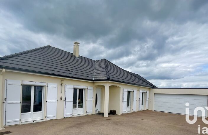 Vente Maison/villa 7 pièces — photo 2