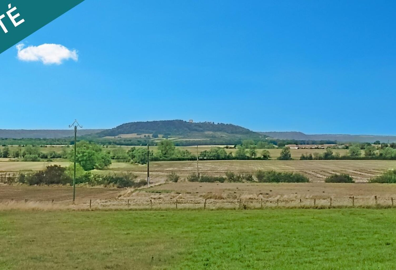 Terrain constructible de 2365m² avec vue imprenable sur le Montsec — photo 1