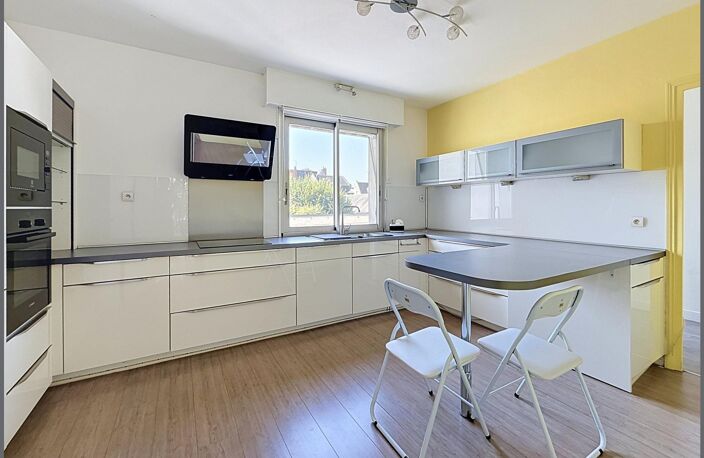 147 m2 avec vue Loire, balcons et garage. — photo 4