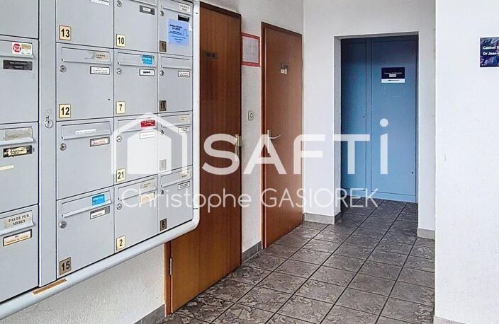 Local professionnel au centre-ville parking gratuit — photo 3