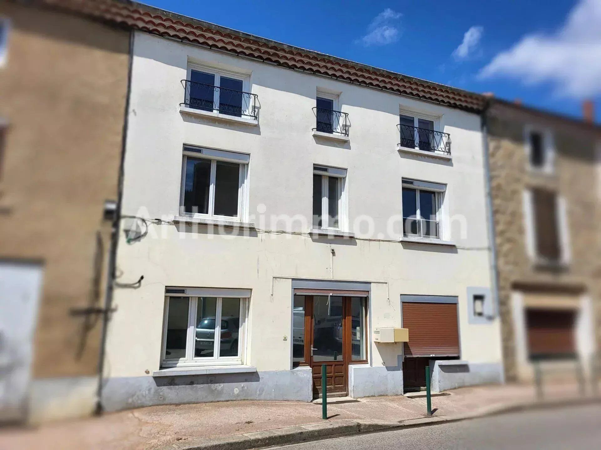 Maison 5 pièces 123 m² · à Saint-Désirat · 123 m² · 141 000 €