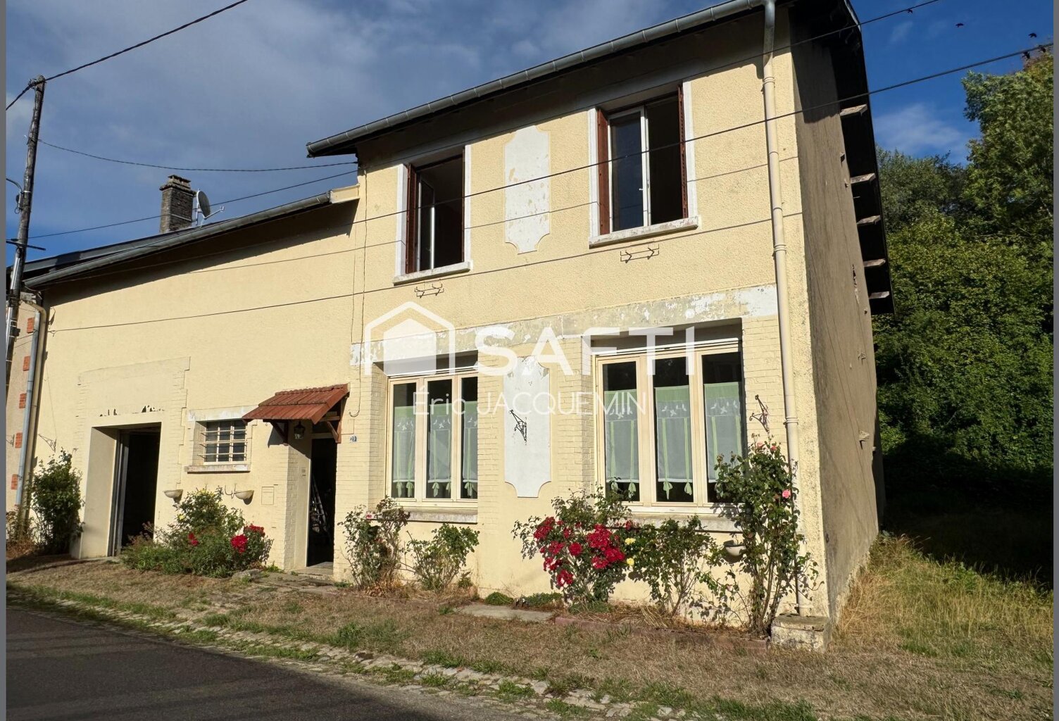 Avocourt 55270  Maison avec grange et écurie. — photo 1