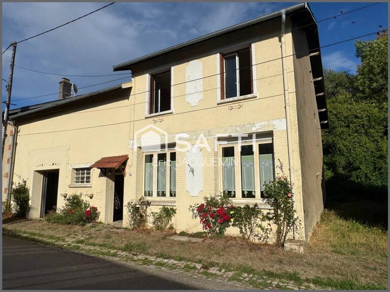 Avocourt 55270  Maison avec grange et écurie. — photo 1