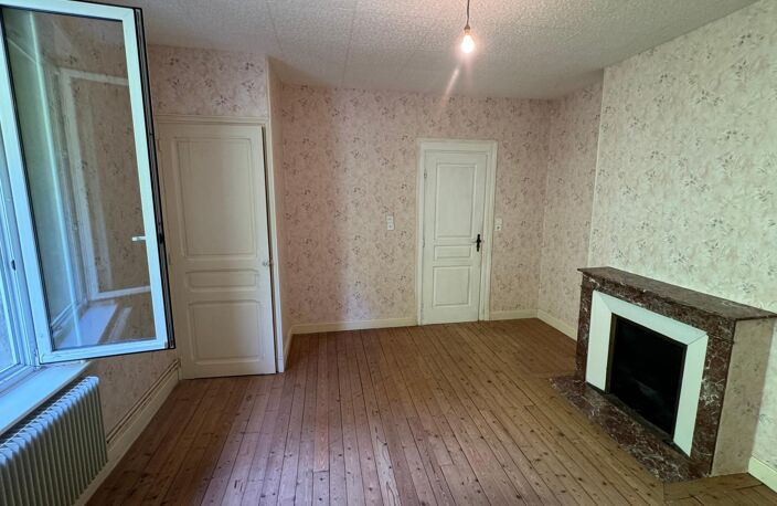 Avocourt 55270  Maison avec grange et écurie. — photo 5