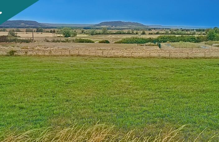 Terrain constructible de 2468m² avec vue imprenable sur le Montsec — photo 2