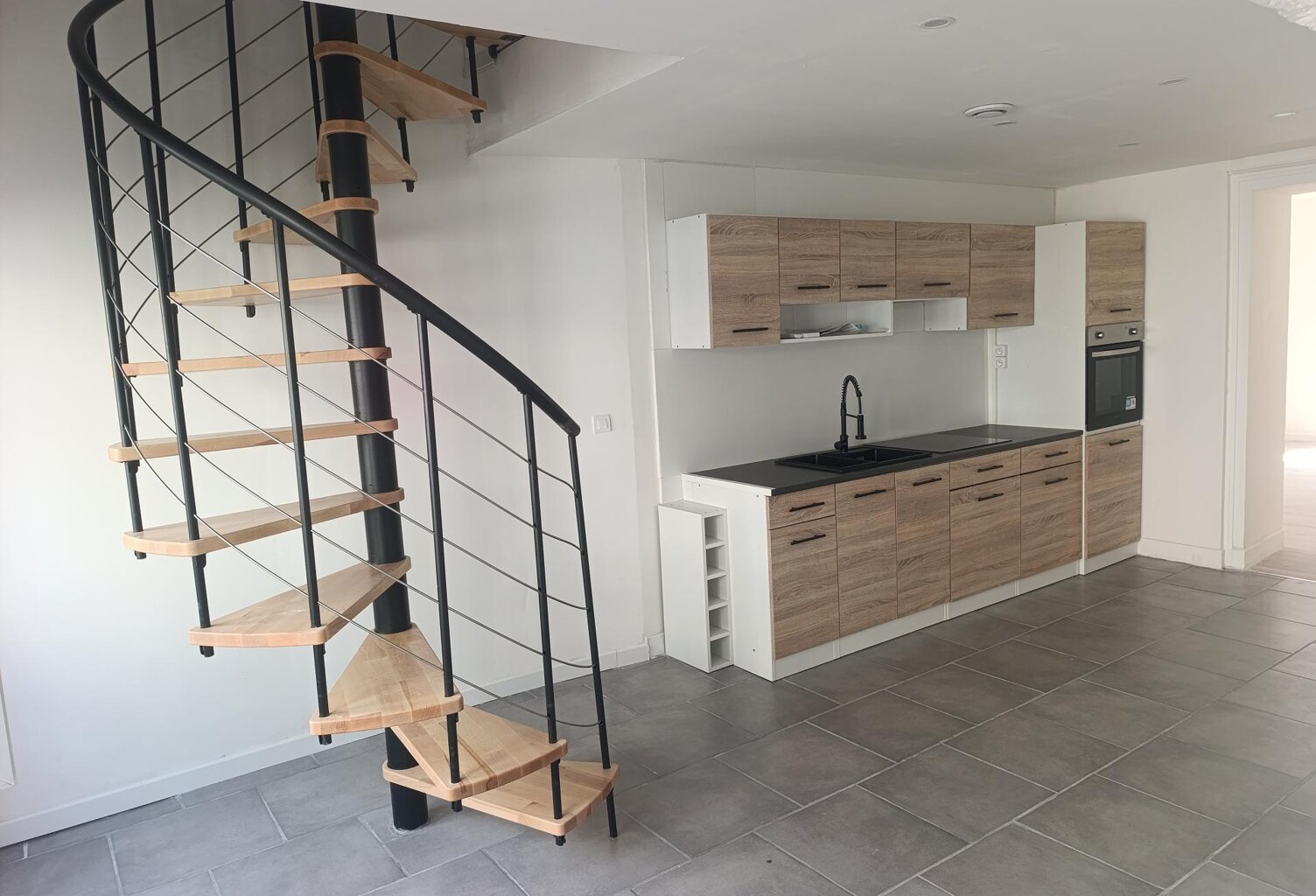 ISSOUDUN  Maison 103 m² avec extérieur sans vis-à-vis  DPE B — photo 1