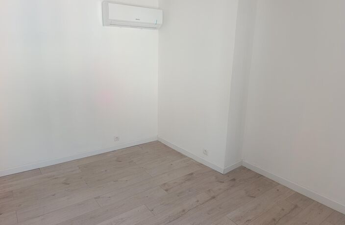 ISSOUDUN  Maison 103 m² avec extérieur sans vis-à-vis  DPE B — photo 5