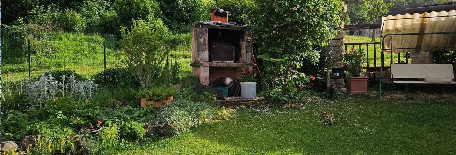 Maison 10 Pièces 245 m² à vendre à Lachapelle-Graillouse (07470)
