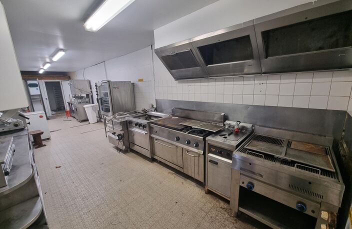 Bien rare, restaurant bar licence 4, sans concurrence. — photo 5