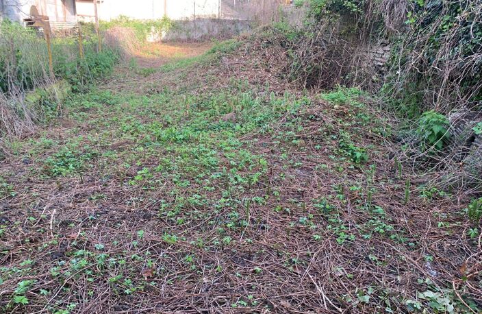garage et terrain en zone urbaine — photo 5