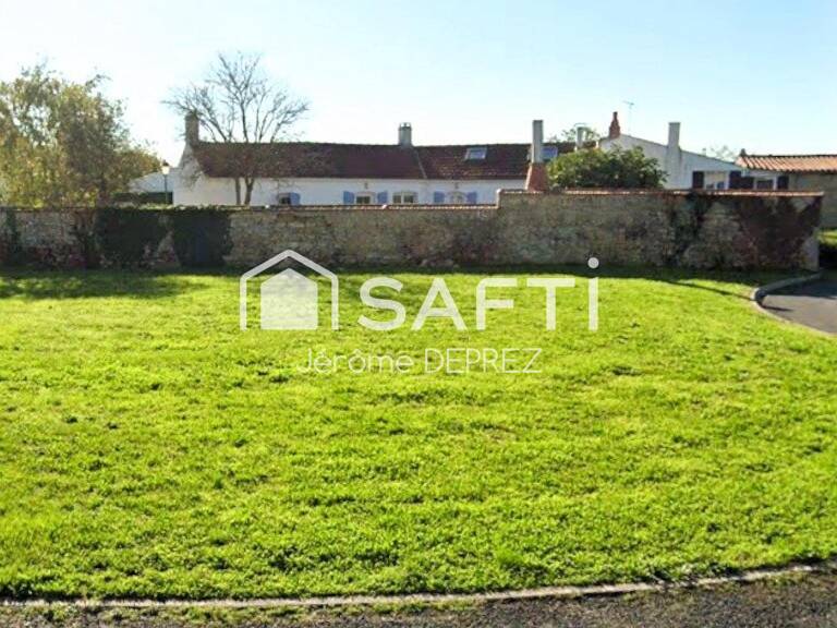 Terrain constructible et viabilisé proche bourg — photo 1
