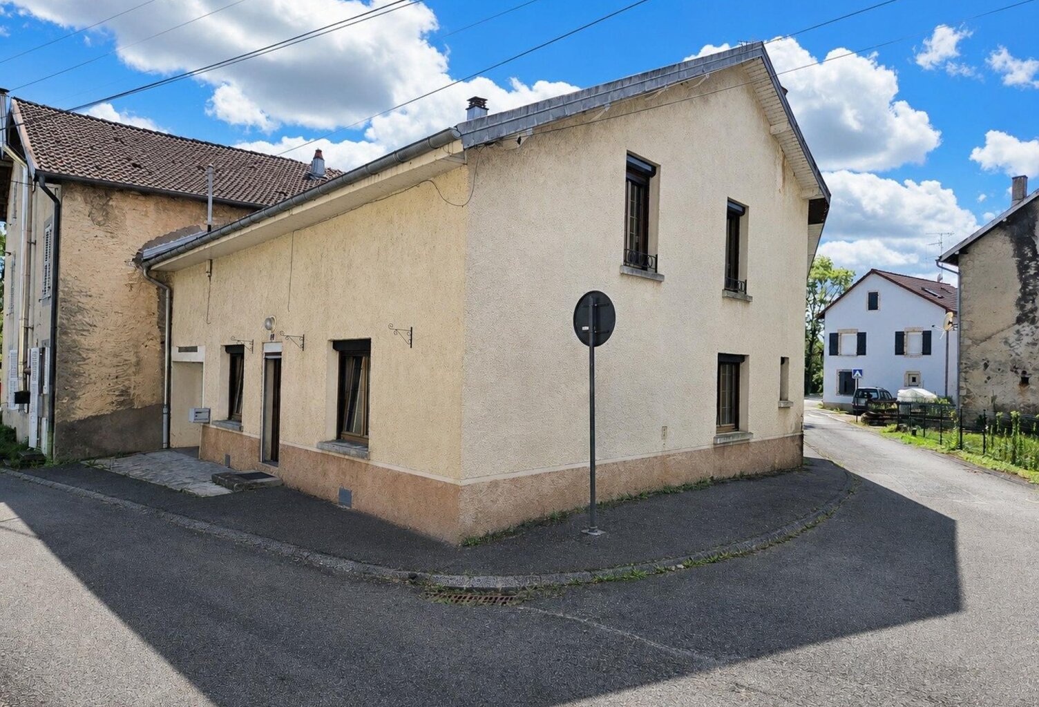 UNE MAISON AU PRIX D'UN APPARTEMENT — photo 1