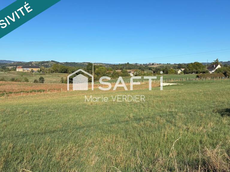 Terrain constructible avec vue sur la commune de Valzergues — photo 1