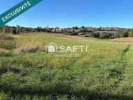 Terrain constructible avec vue sur la commune de Valzergues — photo 2