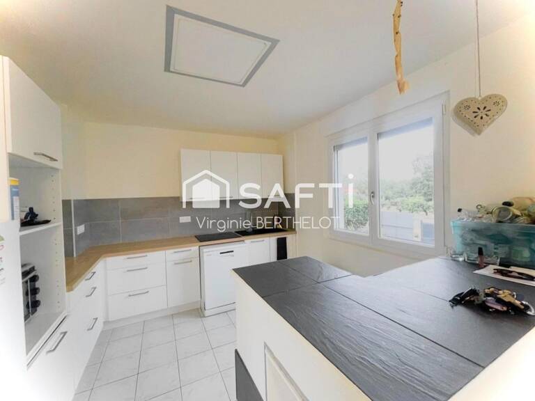 MAISON SUR SOUS SOL / 4 CHAMBRES / 2 SALLES D'EAU / GARAGE / TERRAIN CLOS — photo 1