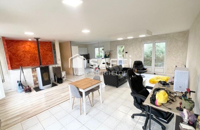 MAISON SUR SOUS SOL / 4 CHAMBRES / 2 SALLES D'EAU / GARAGE / TERRAIN CLOS — photo 2