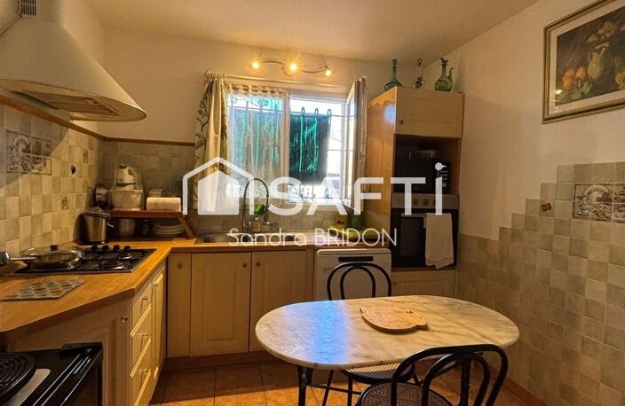 villa de plain pied avec joli jardin — photo 4