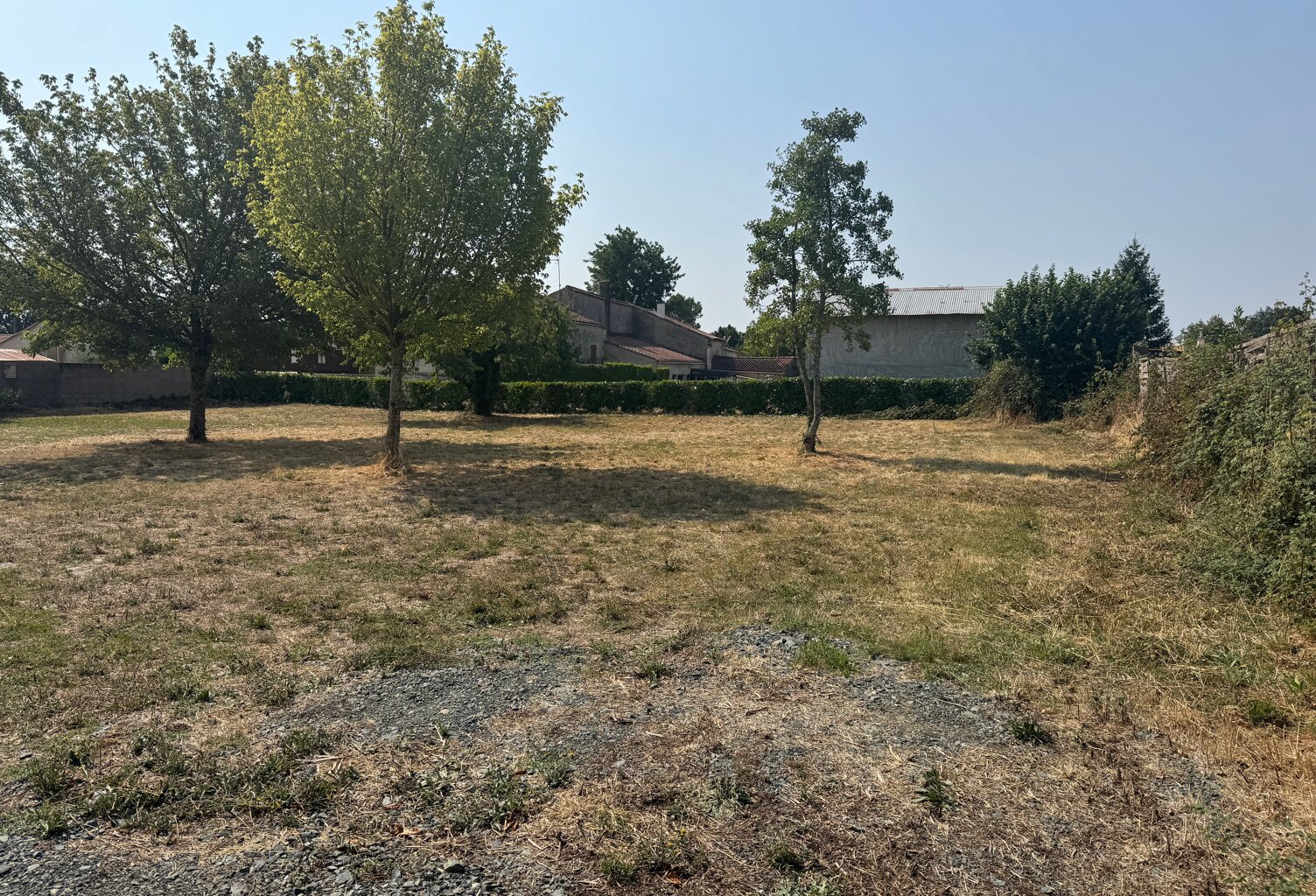 Très beau terrain à bâtir- ST ÉTIENNE DE BRILLOUET - 85210 — photo 1