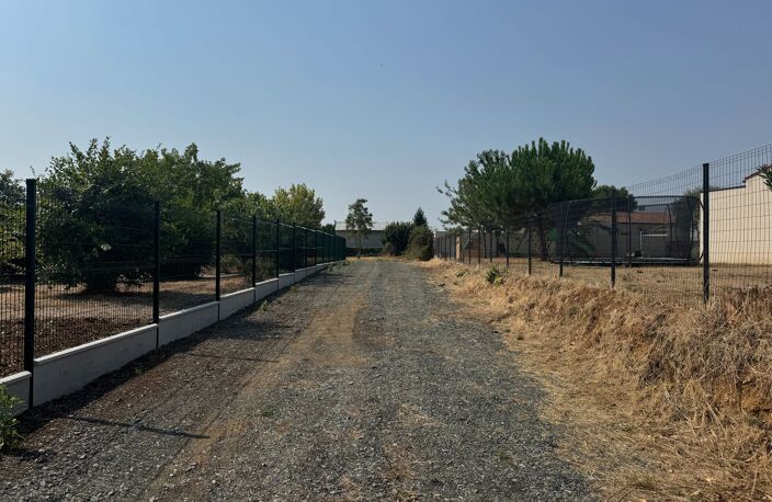 Très beau terrain à bâtir- ST ÉTIENNE DE BRILLOUET - 85210 — photo 3