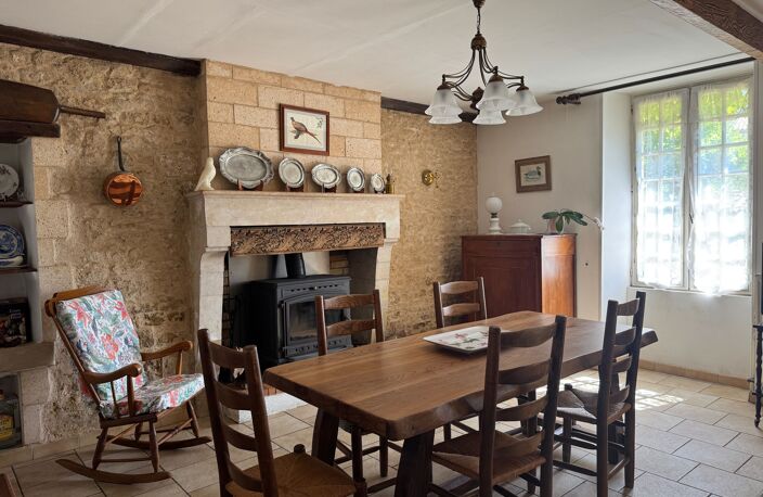 Maison de caractère à rénover - Cezais - 85410 — photo 2