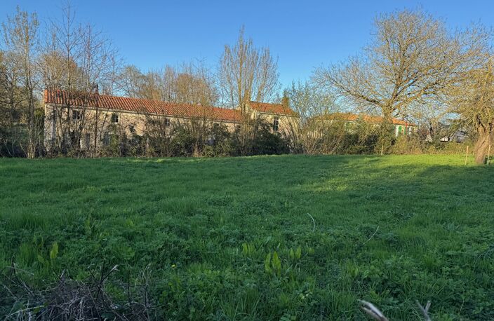 Beau terrain à bâtir - LA JAUDONNIERE - 85110 — photo 2
