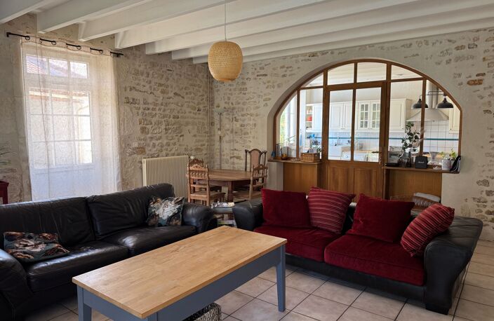 Très belle maison bourgeoise, piscine et chambres d\'hôtes - A 5min DE ST JEAN D\'HERMINE 85210 — photo 4