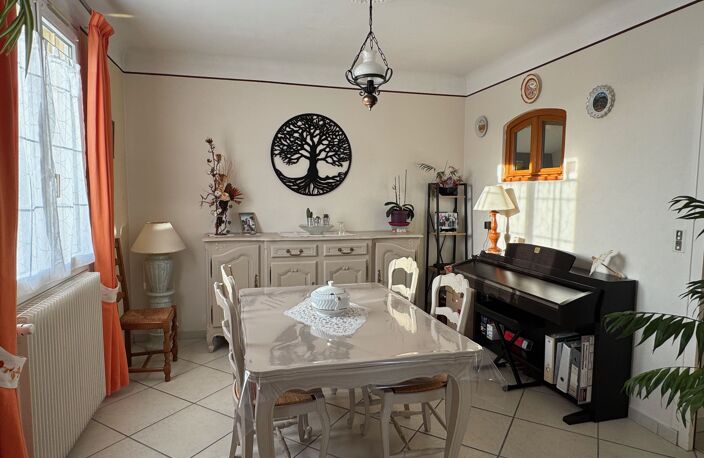 Charmante maison  3 chambres très bien entretenue - ST JEAN D\'HERMINE 85210 — photo 3