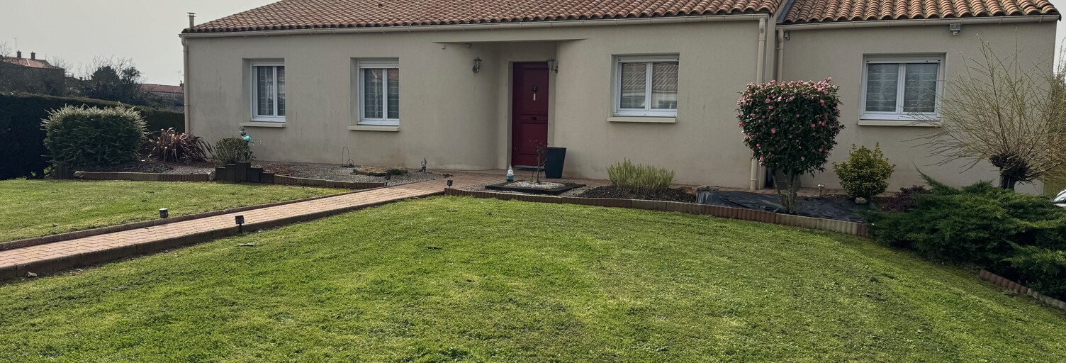Maison 4 Pièces 118 m² à vendre à Saint-Martin-Lars-en-Sainte-Hermine (85210)