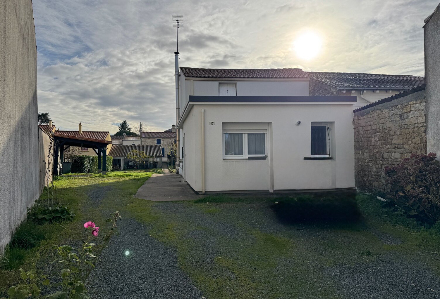 Maison 3 chambres en plein centre ville, au calme - ST JEAN D\'HERMINE 85210 — photo 1