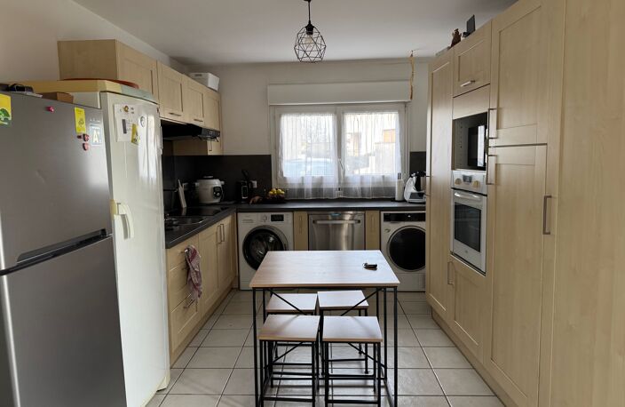Maison 3 chambres en plein centre ville, au calme - ST JEAN D\'HERMINE 85210 — photo 2