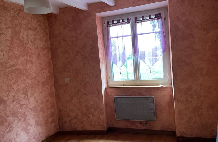 Spacieuse maison avec dépendance - LA CHAPELLE THÉMER - 85210 — photo 5