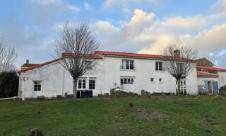 Maison 5 Pièces 149 m² à vendre à Saint-Martin-Lars-en-Sainte-Hermine (85210)