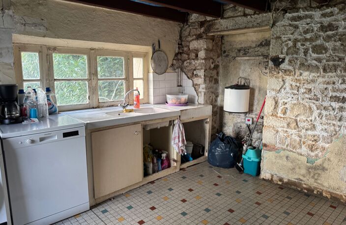 Charmante maison familiale en pierres avec dépendances - ST MARTIN LARS EN STE HERMINE 85210 — photo 4