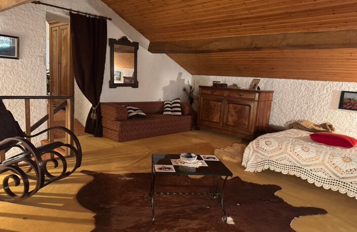 Maison de charme en pierre dans un havre de paix avec dépendance 270 m² et piscine - LA CHAPELLE THEMER 85210 — photo 5