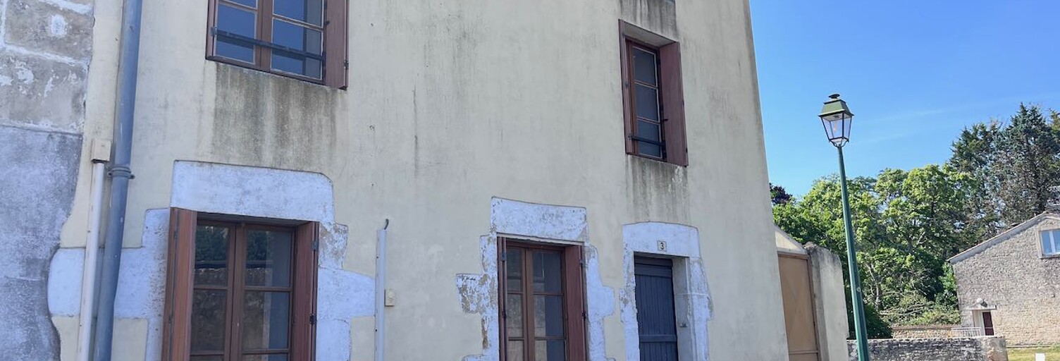 Maison 5 Pièces 110 m² à vendre à Saint-Martin-Lars-en-Sainte-Hermine (85210)