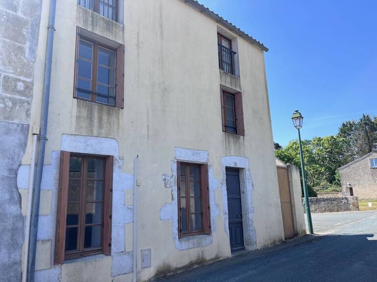Maison de ville à rénover - SAINT-JEAN-D\'HERMINE - 85210. — photo 1
