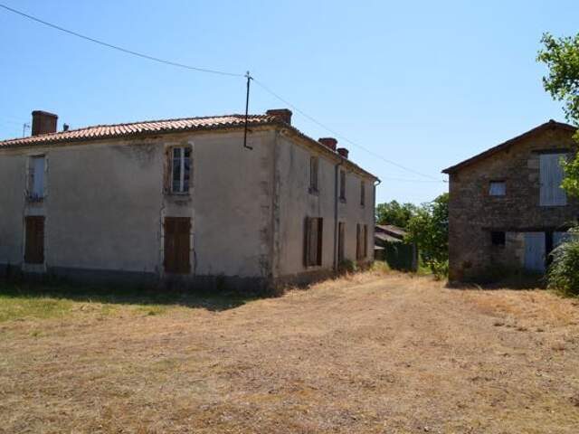 Ancienne ferme à réhabiliter - LA CHAPELLE THÉMER - 85210 — photo du bien