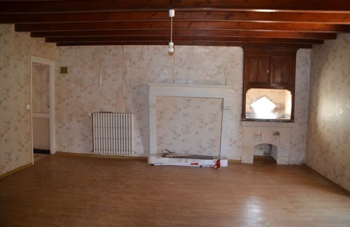 Ancienne ferme à réhabiliter - LA CHAPELLE THÉMER - 85210 — photo 3
