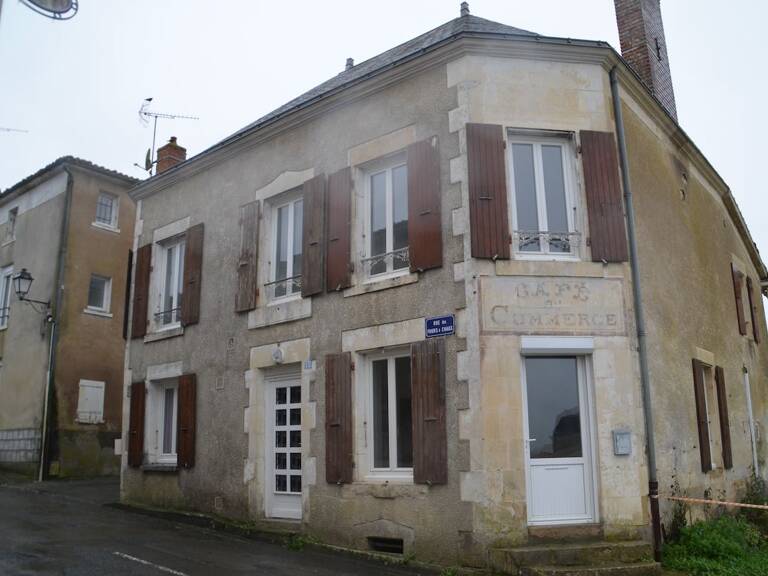 Immeuble avec 2 logements dont 1 loué — photo 1