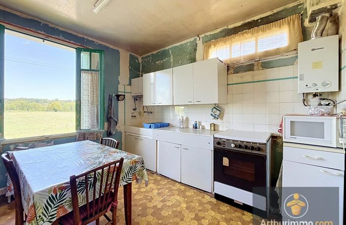Maison a renover + garage de 70m² + terrain constructible — photo 2