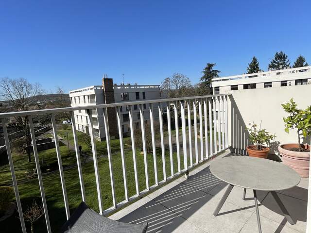 T4 Dernier Étage Lumineux - Balcon - Quartier Fin d’Oise — photo du bien