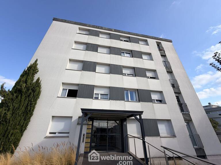 Appartement - 85m² - Laon — photo 1