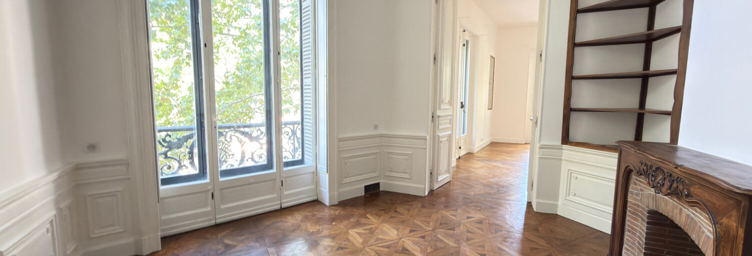 Appartement 3 Pièces 120 m² à louer à Nîmes (30900)