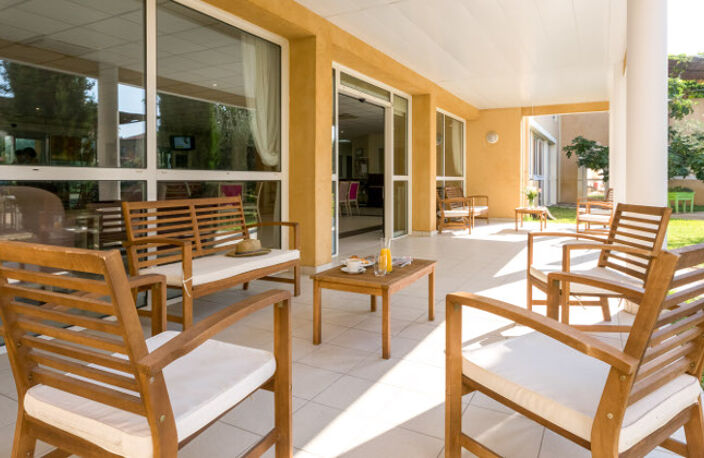 INVESTISSEMENT LMNP - SALON-DE-PROVENCE — photo 4