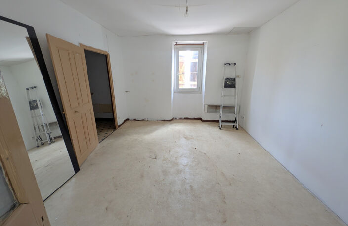 Dépt. 07 - A VENDRE Secteur AUBENAS - MAISON de 147 m2 -Parc — photo 4