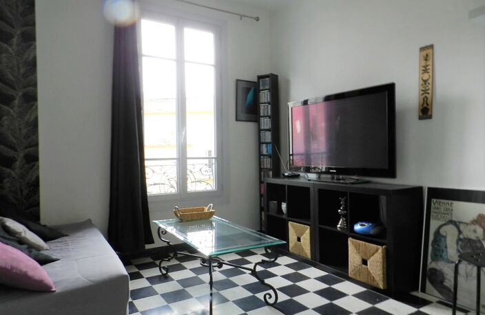 NICE MAGNAN. 2 PIECES 880 € + 70 € de charges — photo 3