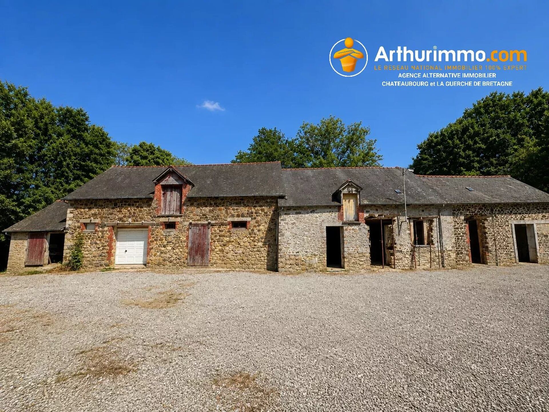 Maison 7 pièces 180 m² · à Bais · 180 m² · 168 000 €